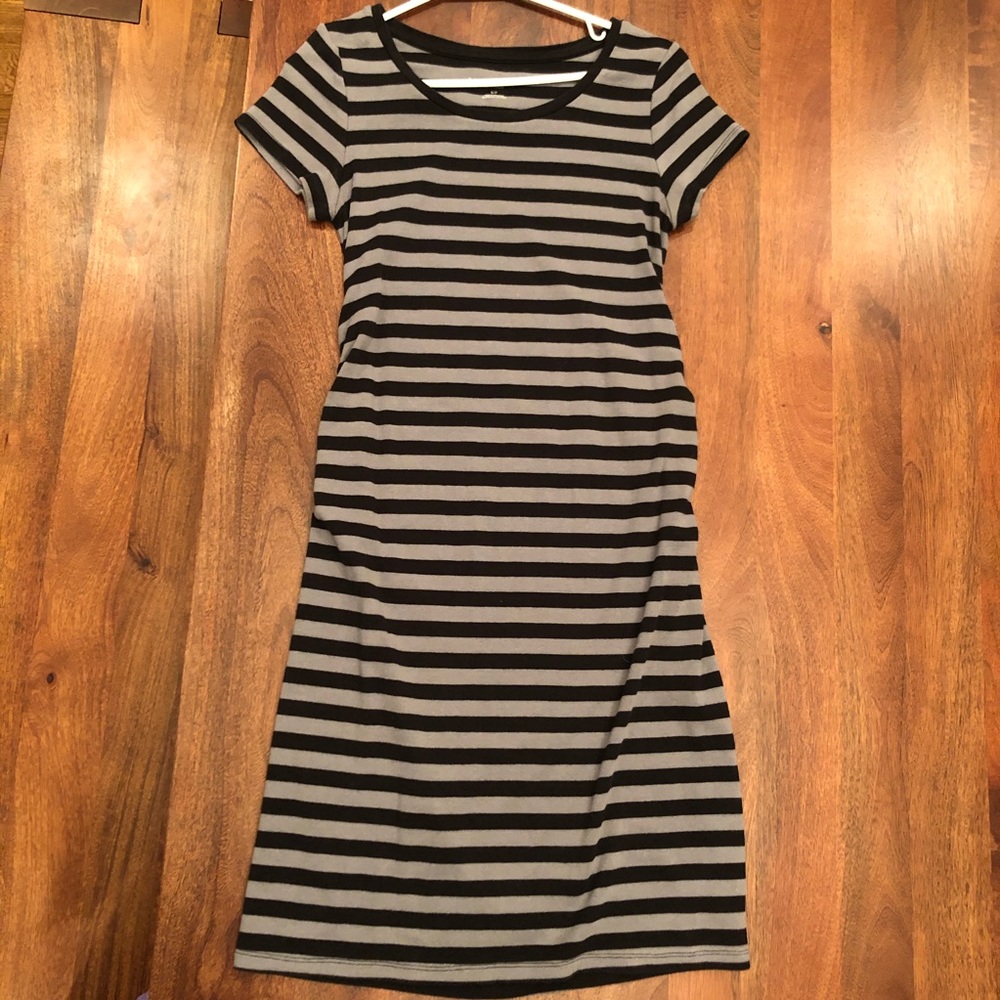 Liz Lange Maternity casual comfortable dress - Picture 1 of 6